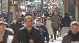 Czas na lockdown? Ekspert: powinniśmy zrobić to, co zrobiono w innych krajach