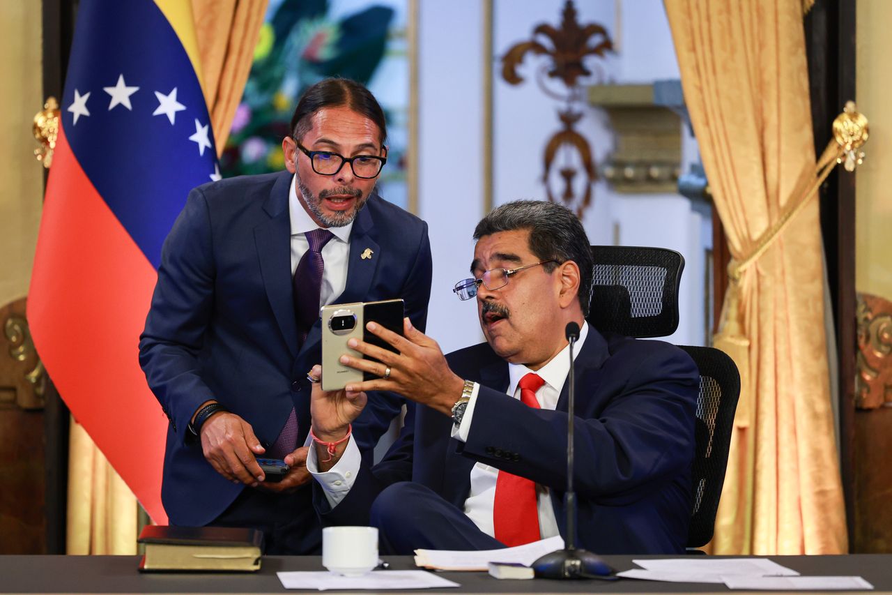 President Nicolas Maduro and Minister Freddy Ñañez