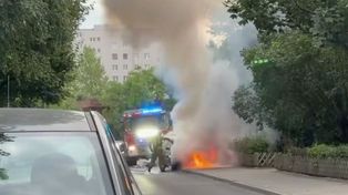 Pożar samochodu przy ul. Gintera w Płocku. Na miejsce wezwano strażaków!