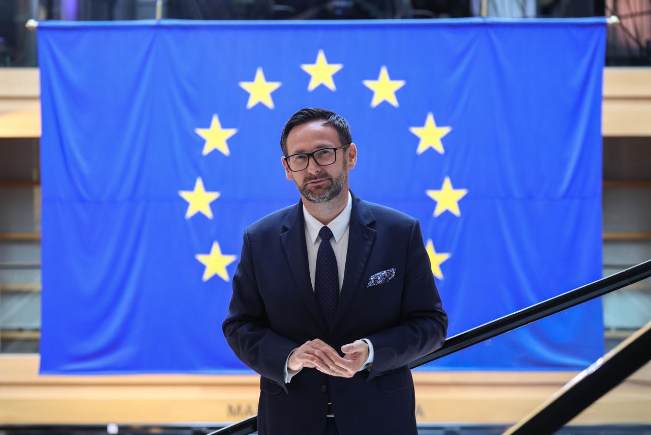 Obajtek w europarlamencie. Joński mówi o uchyleniu immunitetu