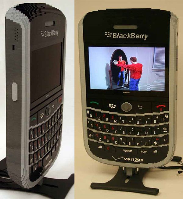 BlackBerry Tour 9360 – gigantyczny telefon z klocków LEGO 2
