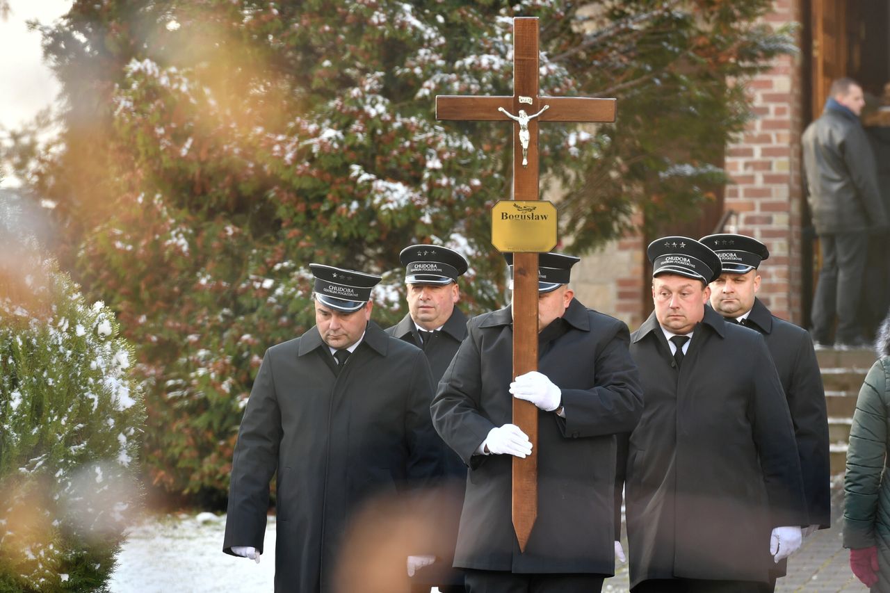 Uroczystości pogrzebowe mają charakter państwowy