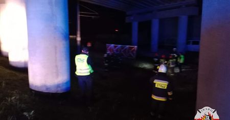 Tragedia pod nowym wiaduktem drogi ekspresowej S19. Na torach zginął młody mężczyzna