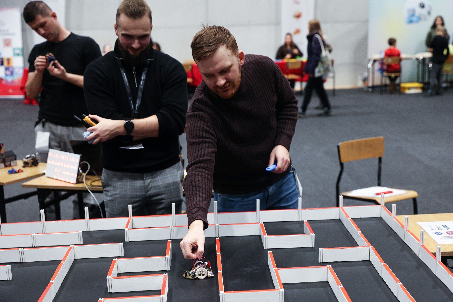 Festiwal ROBOCOMP 2025 na AGH w Krakowie.