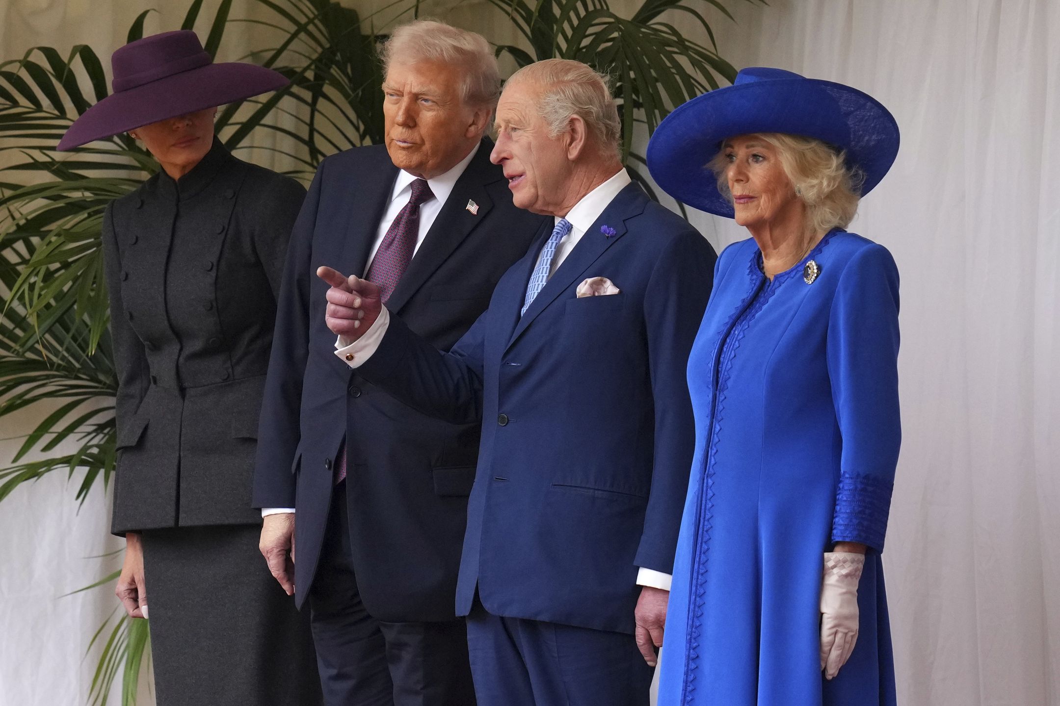 Melania Trump i Donald Trump z rodziną królewską