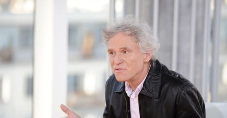Znany dziennikarz opowiada o kobietach: "Jest im trudniej, bo mają geny, które kierują w STRONĘ MATKOWANIA. TO PRZESZKADZA W ROZWOJU KARIERY!"