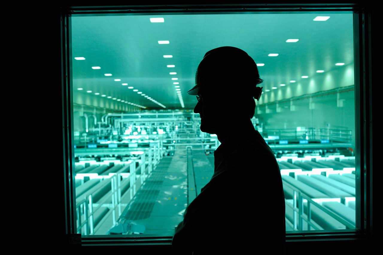 Wnętrze Inside the National Ignition Facility. (fot. David Butow)