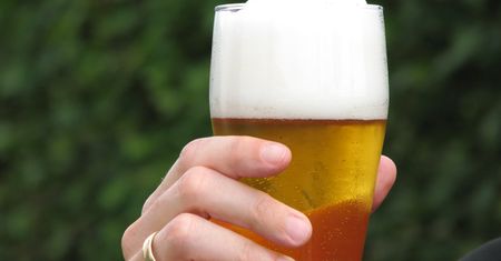 31-latka wzięła łyk "piwa". Dwa dni później zmarła