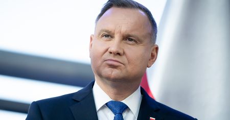 Hit sieci! Plecak z Andrzejem Dudą na sprzedaż. Nadaje się do szkoły?
