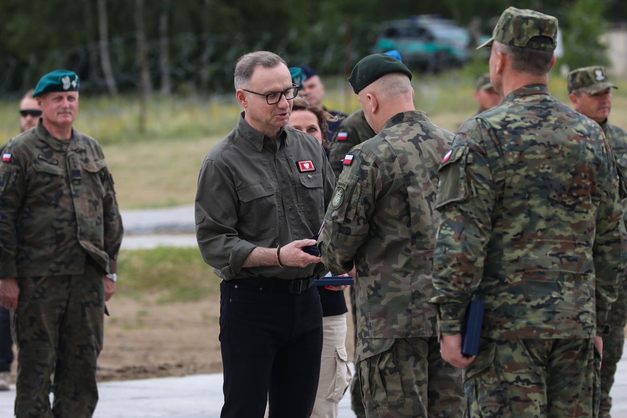 Duda pożegna się z żołnierzami. Jest data uroczystości