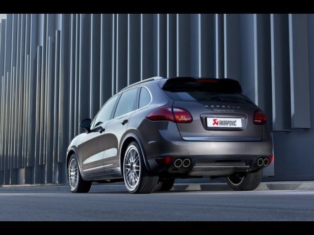 Wdech… wydech… – Akrapovič Cayenne Turbo (2012)