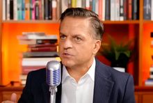 Bogdan Rymanowski na swoim kanale youtube'owym