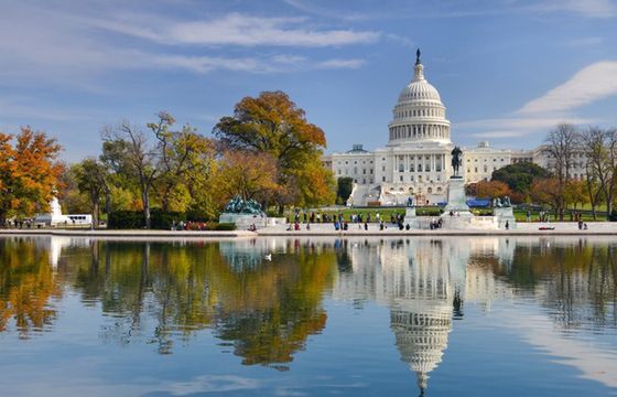 Koniec wiz do USA. „Wzrosło zainteresowanie Polaków lotami za ocean. Będzie więcej połączeń, a bilety będą tańsze”