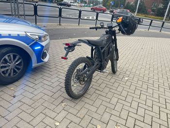 Olsztyn: 17-latka jechała motorowerem po ścieżce rowerowej. Była przekonana, że ma rower elektryczny