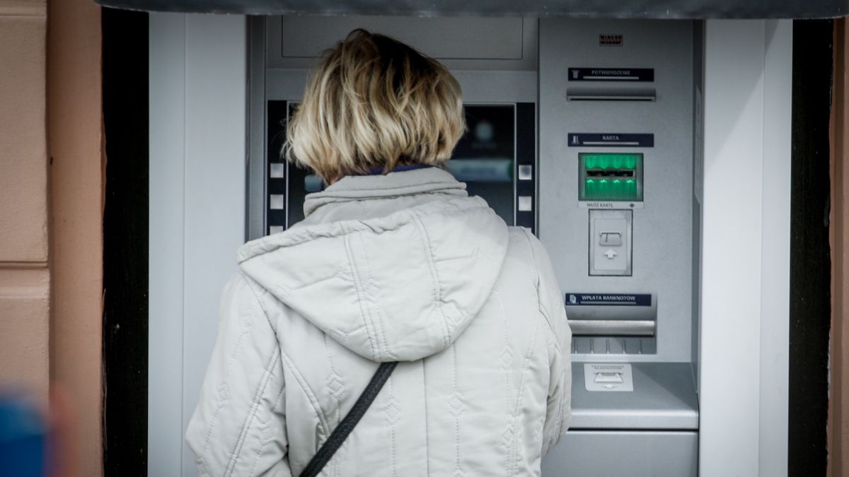 Kredytobiorcy nie boją się wojny z bankiem. Coraz więcej osób się na nią decyduje