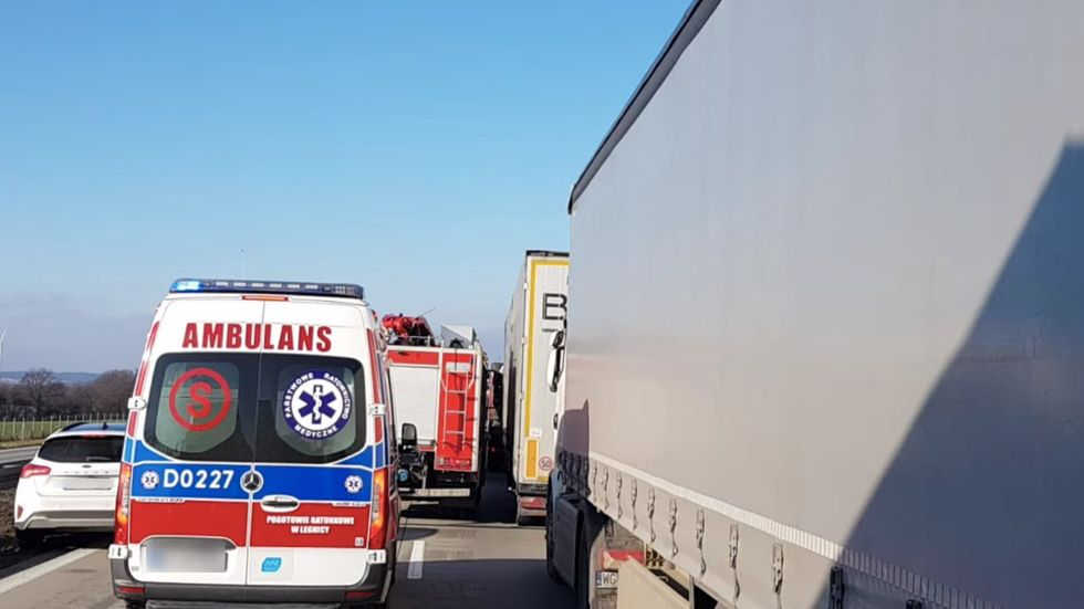 Kierowcy nie utworzyli korytarza życia