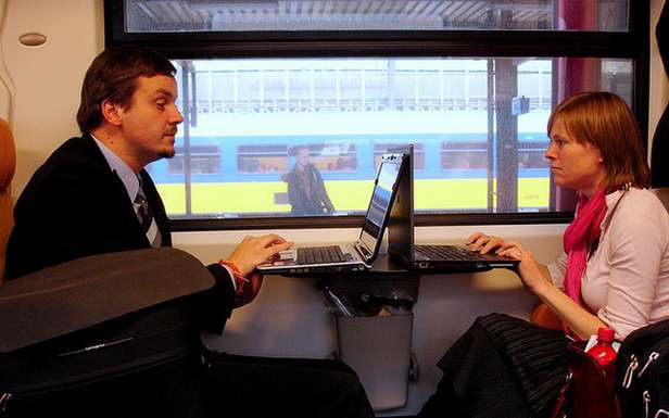 Piekło zamarzło. PKP wprowadza darmowe Wi‑Fi w pociągach