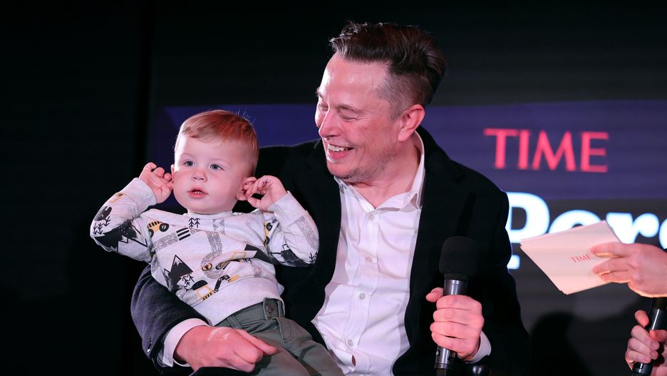 Elon Musk z synem XÆA-12