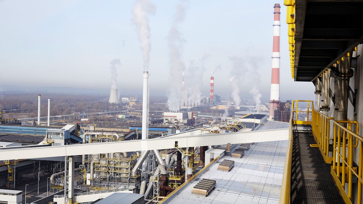 Copper Production at KGHM Polska Miedz SA Smelting Plant
Bloomberg
european, work, manufacture, mines, emissions, natural resources, mining, jobs, environmental, fabrication, polish, employment, climate issues, metals, industries, euro members, labor, labour, business news, e.u., eu, emea