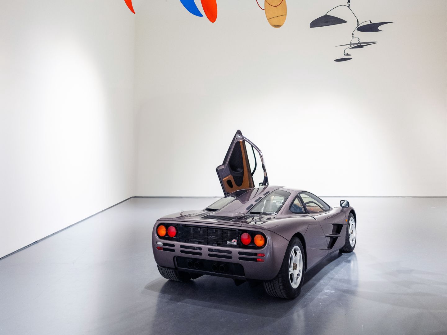 McLaren F1 z niezwykle niskim przebiegiem. Ostatni właściciel chuchał i dmuchał
