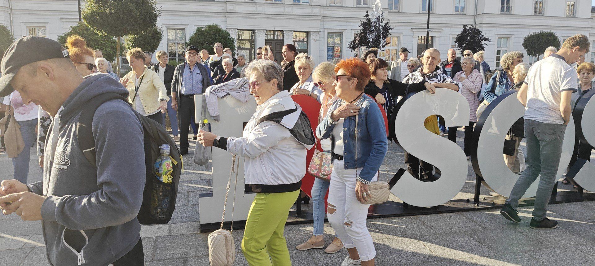 Kliknij strzałkę, aby przejść do następnych zdjęć!