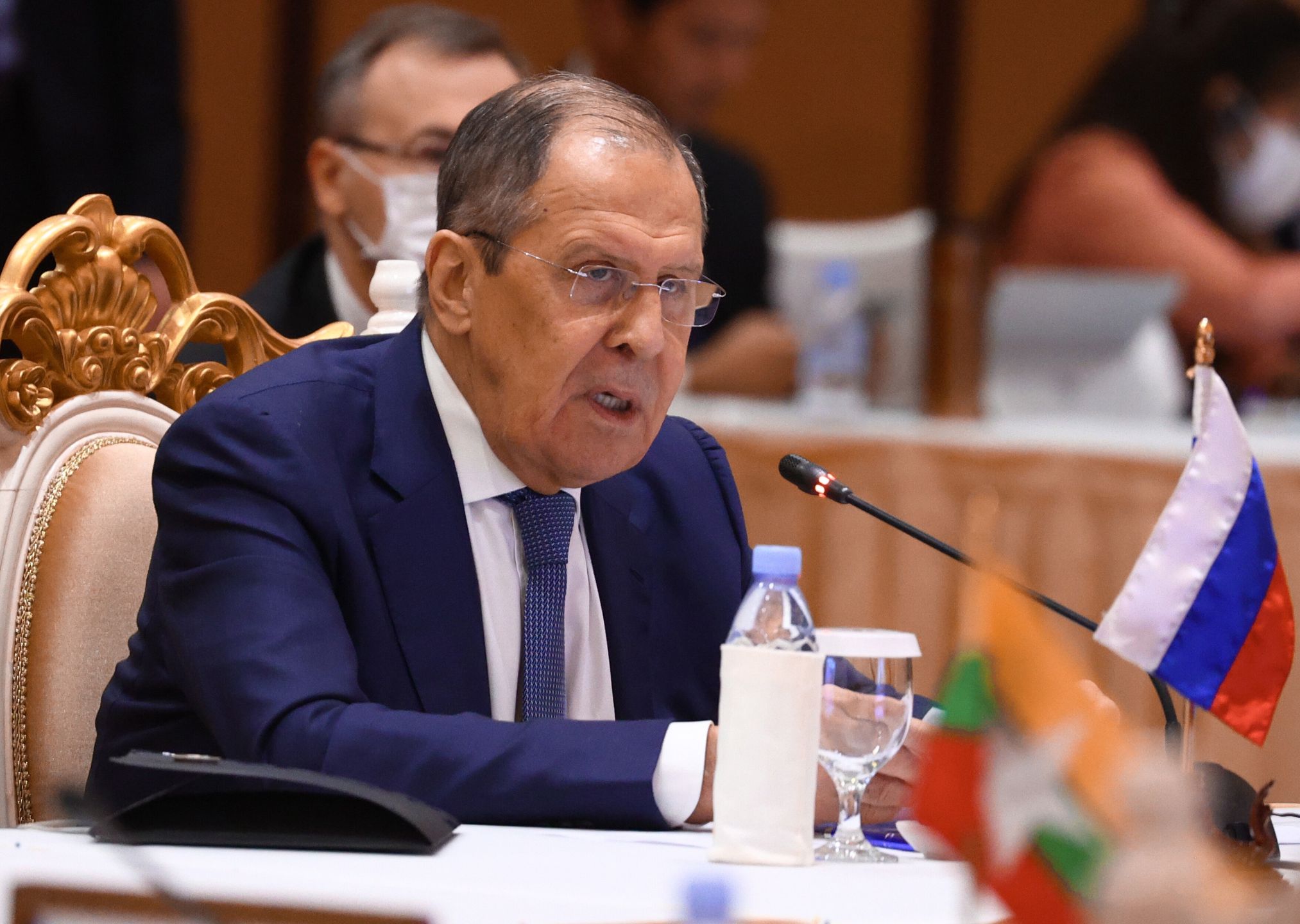 A handout photo made available by the press service of the Russian Foreign Affairs Ministry shows Russian Foreign Minister Sergei Lavrov attending the ASEAN-Russia Ministerial Meeting in Phnom Penh, Cambodia, 04 August 2022. Cambodia is hosting the 55th ASEAN Foreign Ministers' Meeting (AMM) and related meetings. EPA/RUSSIAN FOREIGN AFFAIRS MINISTRY / HANDOUT MANDATORY CREDIT / HANDOUT EDITORIAL USE ONLY/NO SALES Dostawca: PAP/EPA.