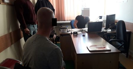 Warszawa. 12 zarzutów dla złodzieja stołecznych drogerii