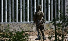 Młody żołnierz nie żyje. Media: był ofiarą tzw. fali w wojsku