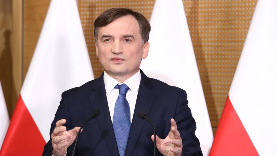 Na zdjęciu Zbigniew Ziobro w trakcie konferencji prasowej