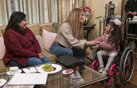 Jennifer Lopez odpowiada za program "Thanks a Million". Do rozdania milion dolarów