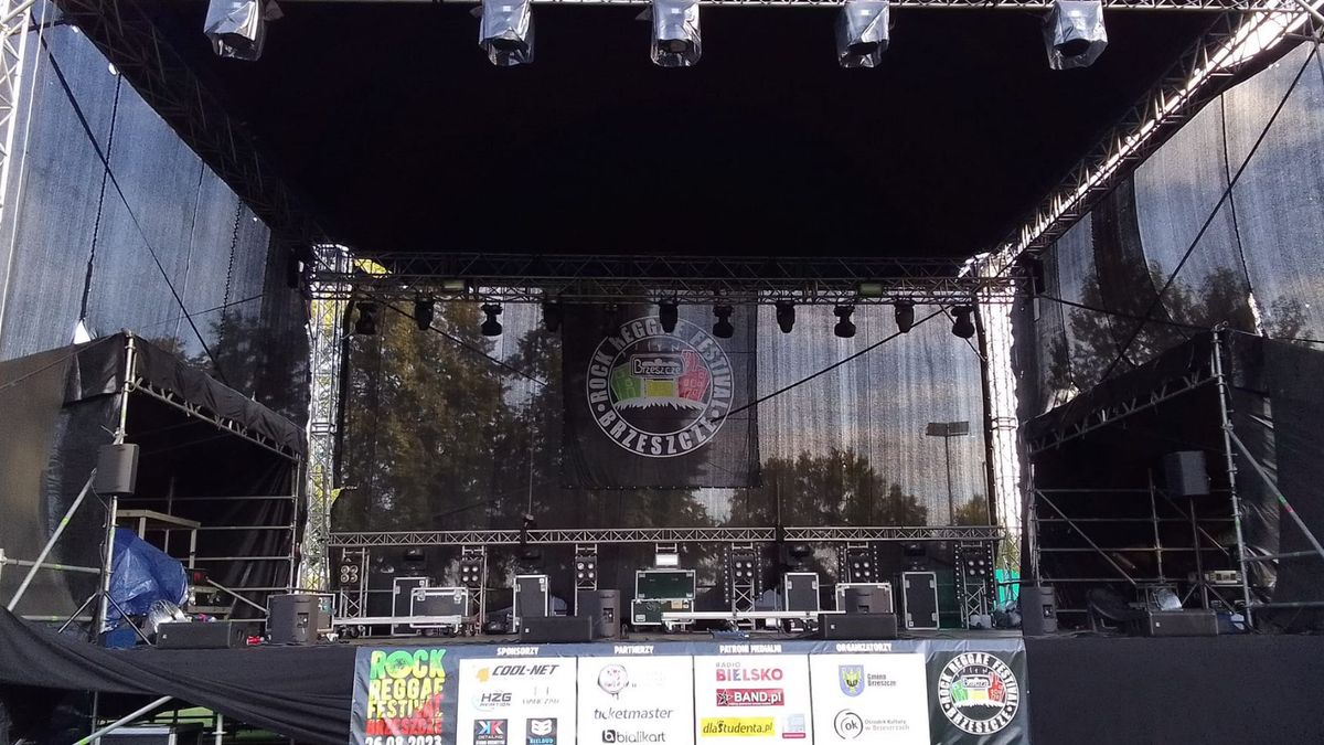 Z powodu nawałnic nad Małopolską służby ewakuowały festiwal muzyczny w Brzeszczach