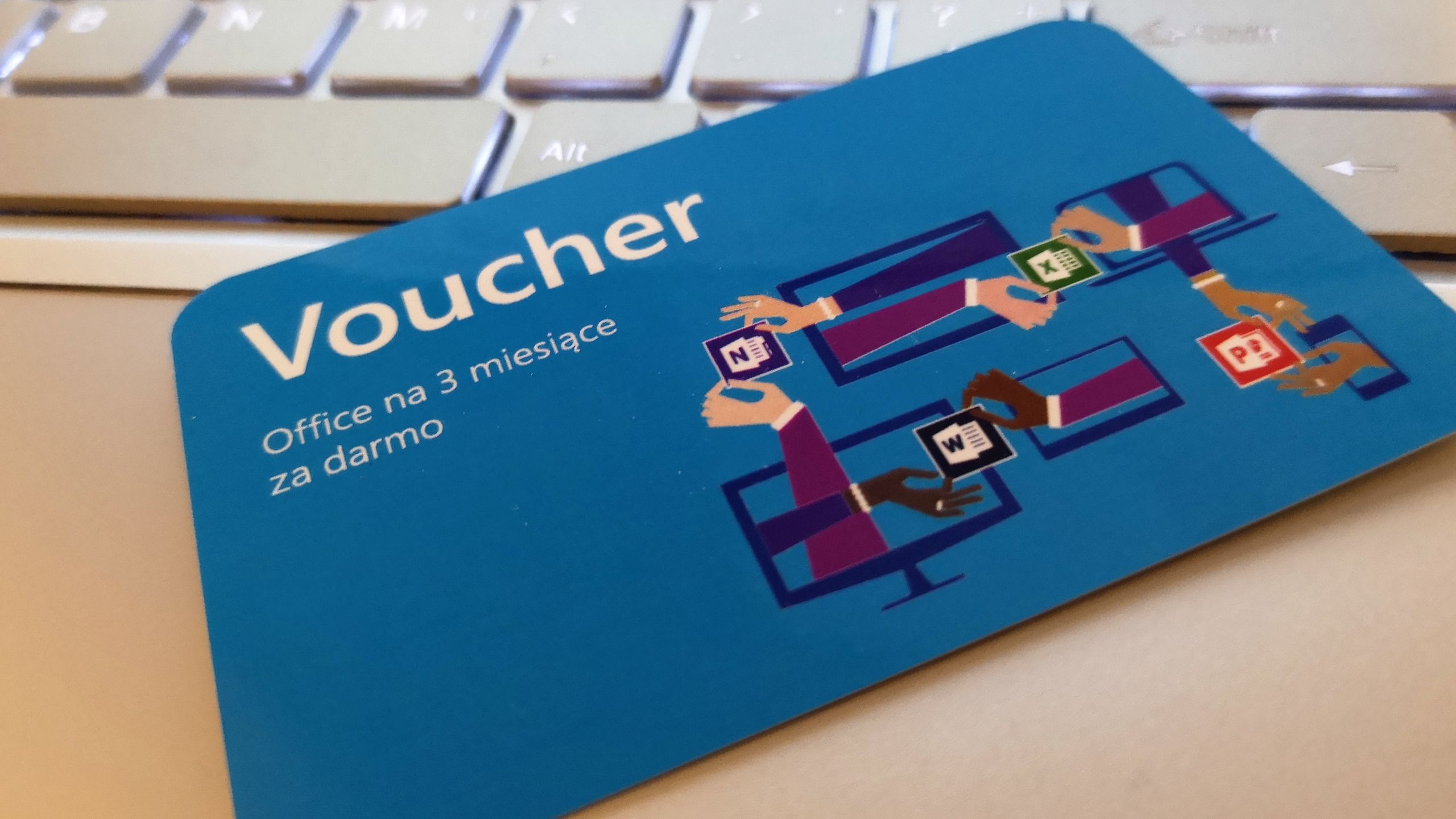 Kiano Elegance 14.2 Pro – test lekkiego laptopa z zestawem programów dla firm 6