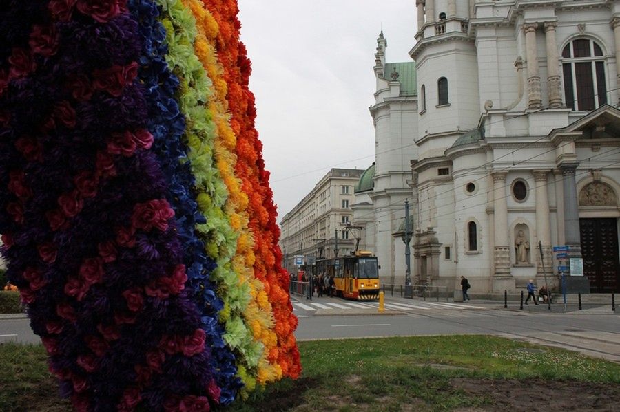 Happening "Niewzruszeni! Całujmy się pod tęczą!"