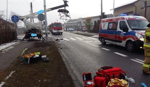 Groźny wypadek na dk11 w Glinicy. Ciężarówka wjechała w kosz podnośnika