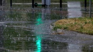 IMGW: burze z opadami do 40 mm na Podlasiu i południowym wschodzie Polski