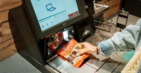 Aldi w Niemczech demontuje kasy samoobsługowe. Bo ludzie kradną