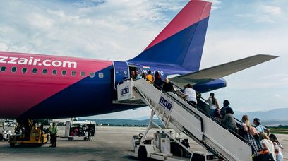 Koniec tanich lotów z Wizz Air? Pula biletów z oferty Basic będzie ograniczona
