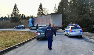 Tak imigranci dostają się do Europy. "Pakuje się ich profesjonalnie"