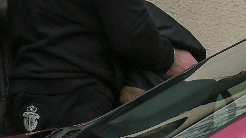 Emil S. wyprowadzony z prokuratury w kajdankach