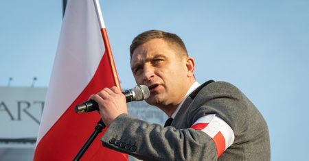 Odwołali Bąkiewicza, ten się wściekł. "To wolta"