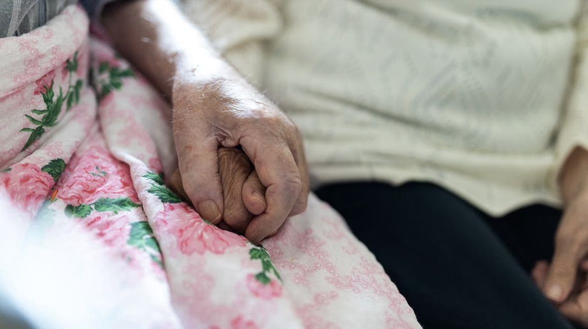 Za rok Anatol i Nina mają 60. rocznicę ślubu. Marzą o tym, by odejść w jednym momencie