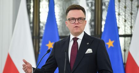 Obornik pod domem Szymona Hołowni. Rolnicy ostrzegają: będzie więcej prezentów