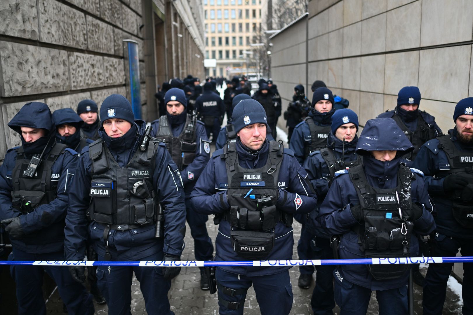 Protest rolników w Warszawie. Policja rzuca wszystko, co ma. "Dwa pierścienie"