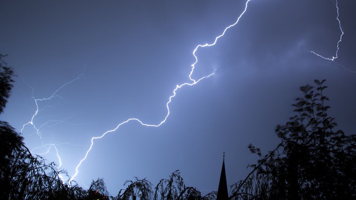 Piorun uderzył w Dreźnie. Są ranni