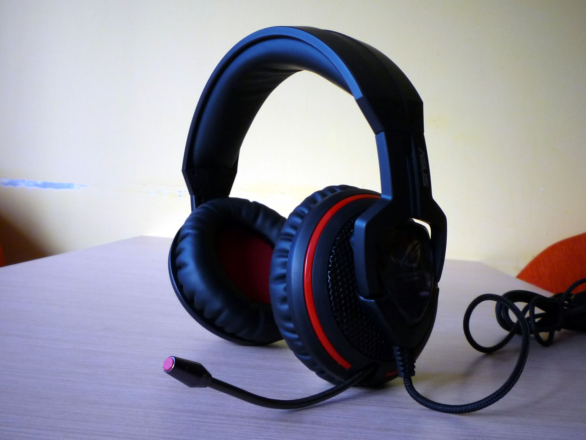 Asus Orion Pro – usłysz oddech wroga [test] 13