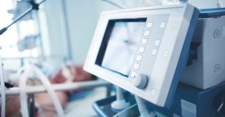 Koronawirus a choroby nowotworowe. Pacjenci z rakiem płuc i białaczką najbardziej narażeni na ciężki przebieg COVID-19