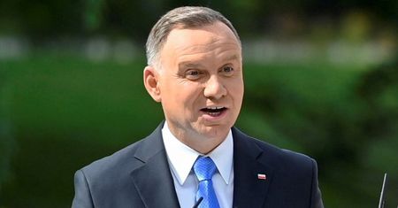 Kancelaria Prezydenta zamówiła napoje. Lipton to przy tym pikuś