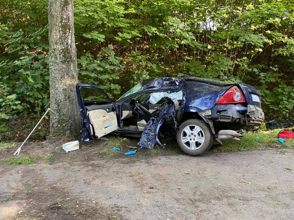 Tragiczny wypadek na Pomorzu. Kierowca nie odebrał jeszcze prawa jazdy