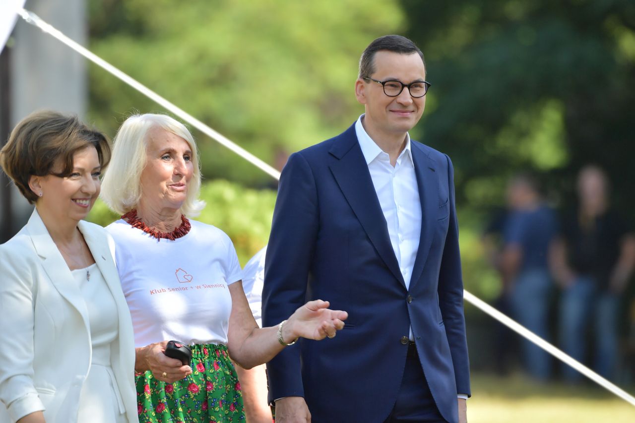 Czternaste emerytury. Premier chwali swój rząd i atakuje opozycję