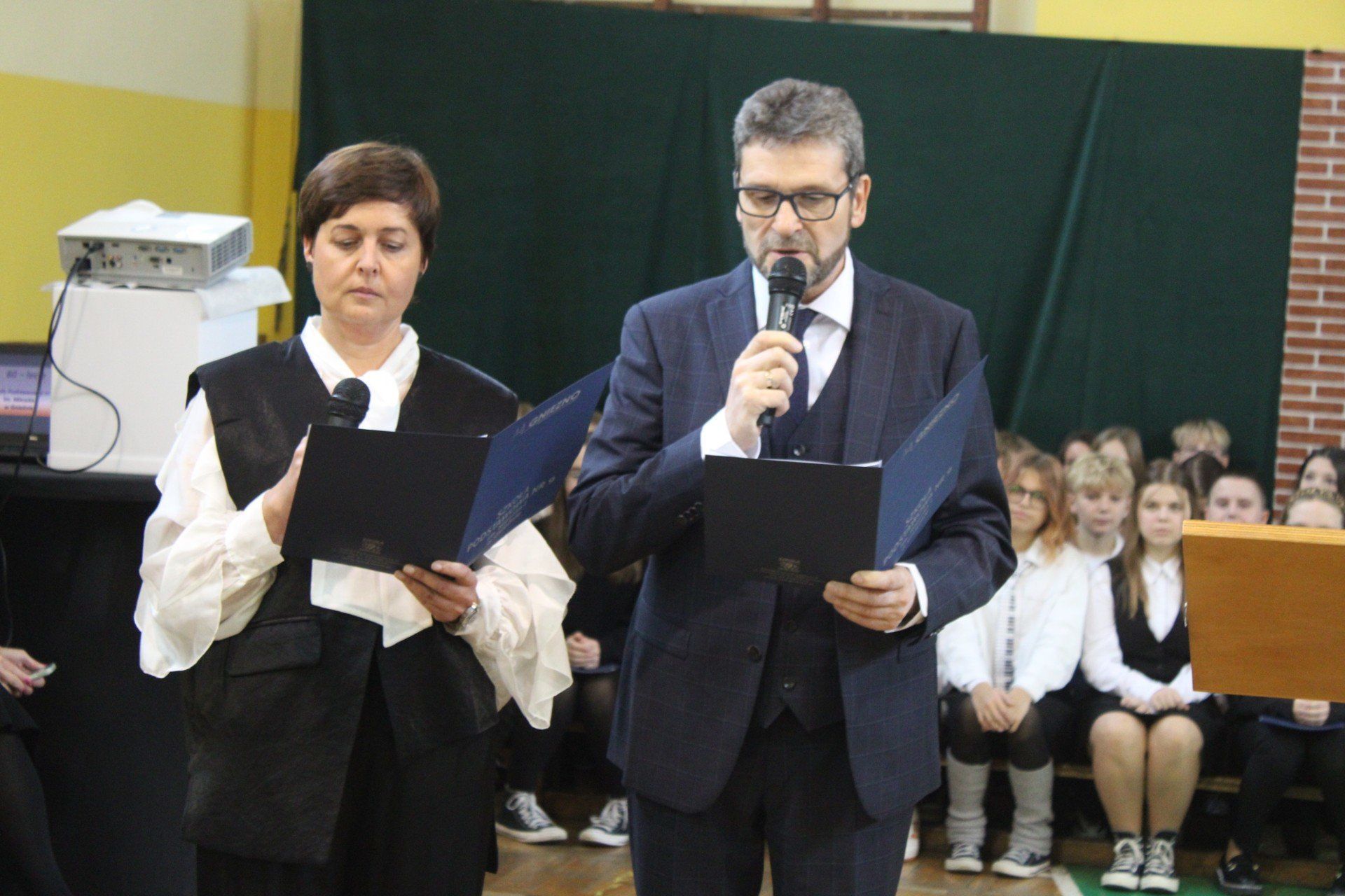 Szkoła Podstawowa nr 9 w Gnieźnie obchodzi 60-lecie. &#34;Tysiąclatka&#34; od pokoleń kształci uczniów na ul. Staszica
